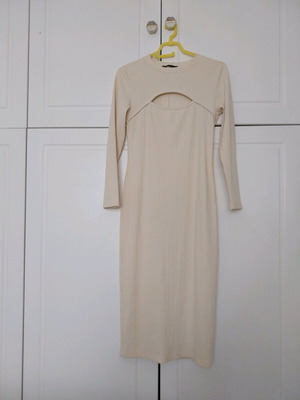 Desiree beige fitted dress like new
