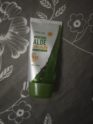 Face Sunscreen 50 SPF used