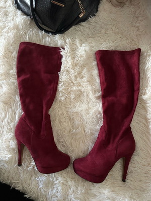 Burgundy Suede Boots Size 37 Used with Side Zipper
