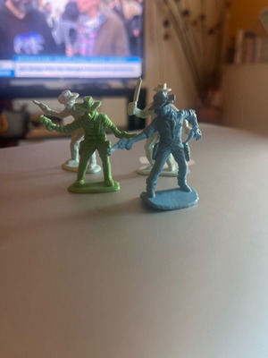 Cowboys figures used 1990