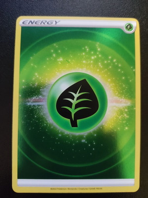 Grass Energy Reverse Holofoil от колекция Brilliant Stars 2022 нов