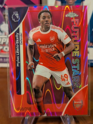 2025-26 Topps Chrome Premier League κάρτα Myles Lewis-Skelly Pink RayWave σαν καινούργιο