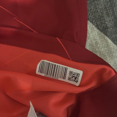 Salah Liverpool Jersey Small, authentic, new