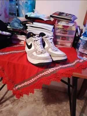 Nike sneakers size 43, refurbished, white