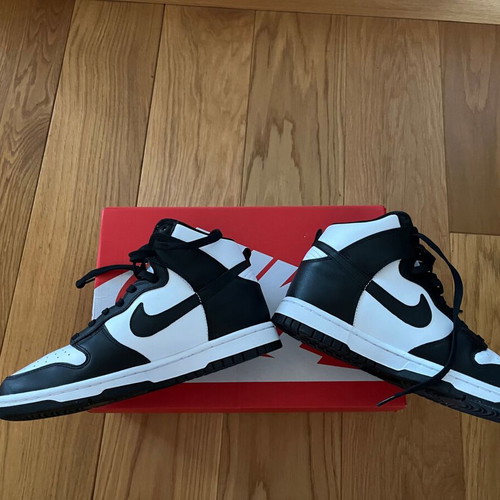 Nike Dunk Panda sneakers new, size 40.5, black and white