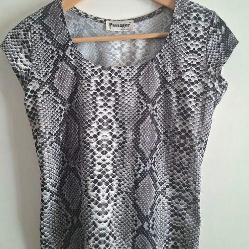 Passager Athens top with snake print, size M/L