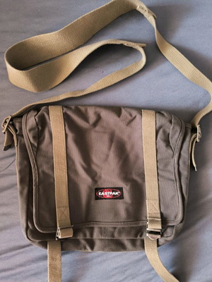 Винтидж рядък Eastpak ученическа чанта за рамо 10l Anarchy употребявана