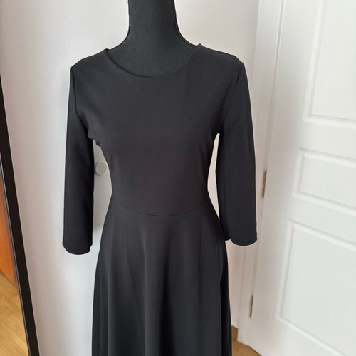 J Group Chic Midi Dress L like new black