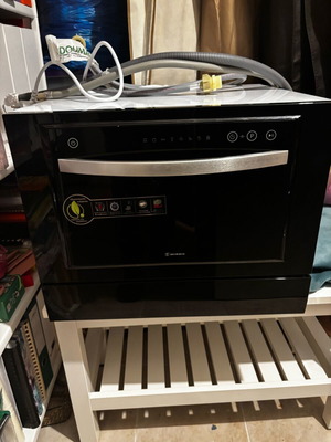 Morris countertop dishwasher like new, 6 place settings, black