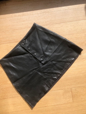 Zara leather skirt used, size S