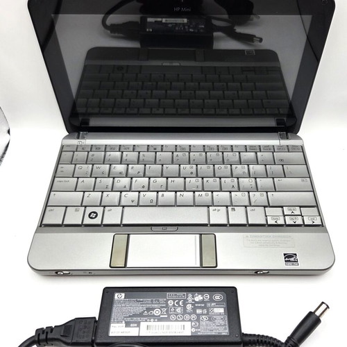 HP Mini 2140 σαν καινούργιο με τροφοδοτικό και Windows XP