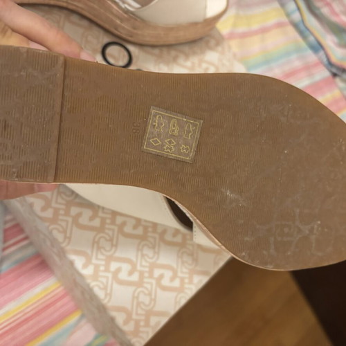 Liu Jo platform sandals size 38 like new, white