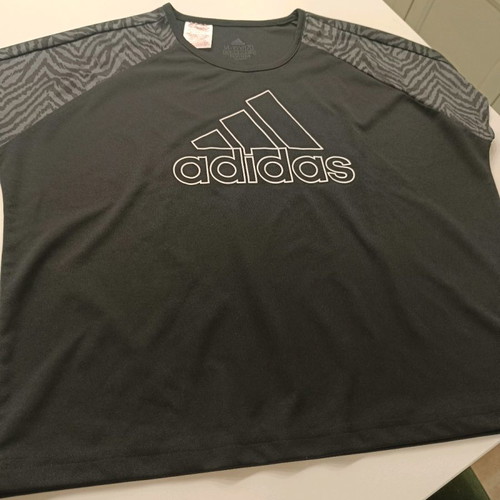 Adidas women's sports set like new, XS leggings, size 14-15 shirt