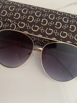 Guess unisex sunglasses new, gold