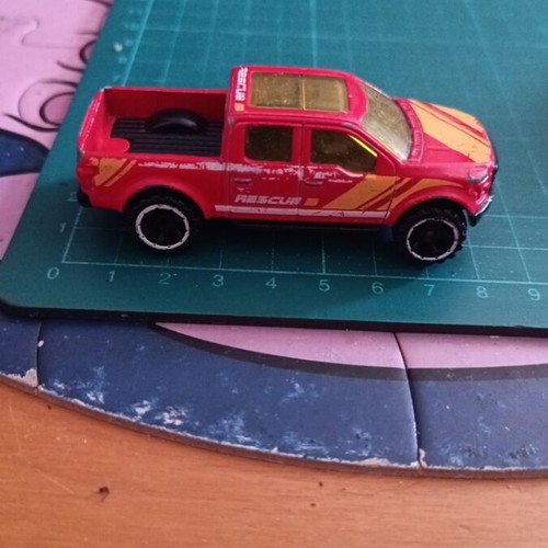 Hot Wheels 2017 HW Rescue '15 Ford F-150 παιχνίδι αυτοκίνητο, κόκκινο με κίτρινα και λευκά γραφικά