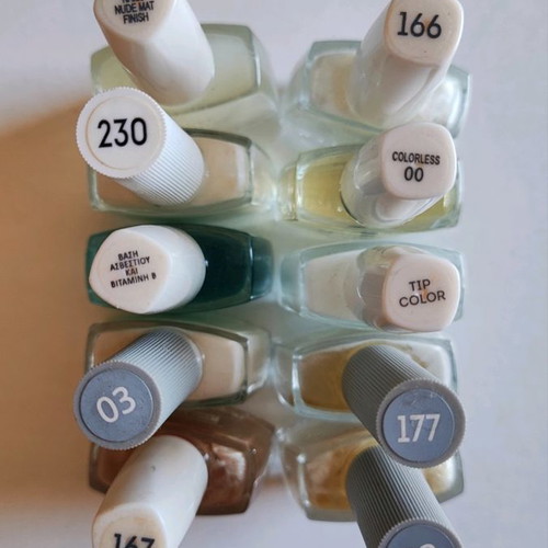 Seventeen nail polishes new, pack of 10