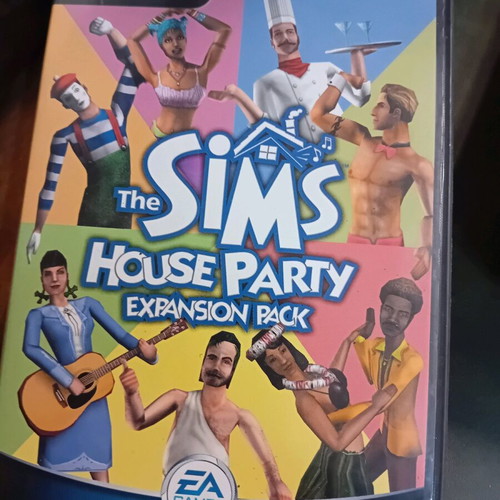 Sims 13 games used, pack including Sims 3