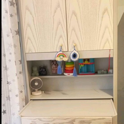 Desk bookshelf used with sliding desk