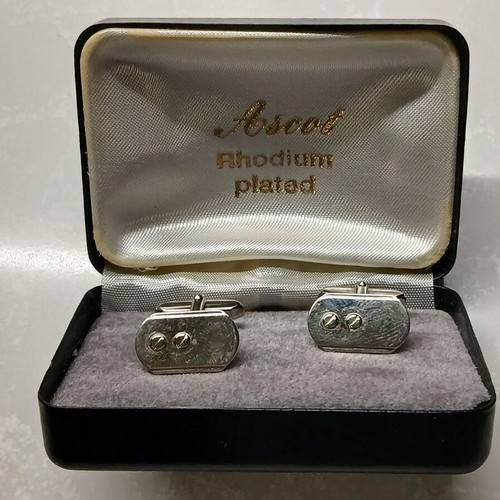 Ascot rhodium plated cufflinks like new, silver color