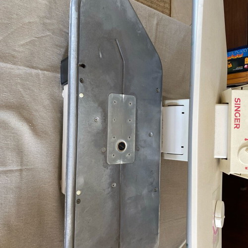 Singer Divina press used, fully functional, with spare parts