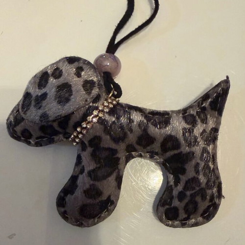 Necklace with dog pendant like new