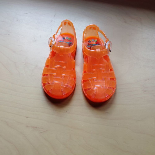 Baby silicone sandals size 21 like new