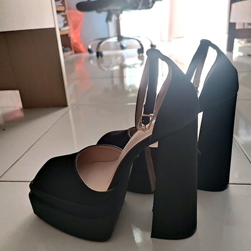 Black satin platform heels with thick high heel like new, size 38