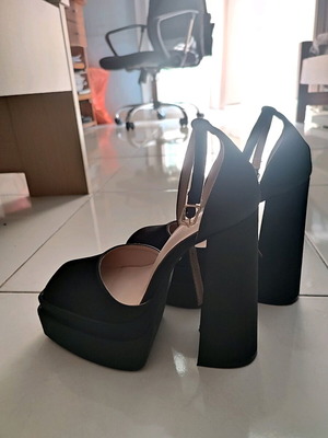 Black satin platform heels with thick high heel like new, size 38