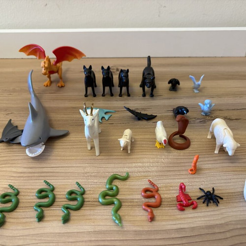 Playmobil animal figures pack of 25 used