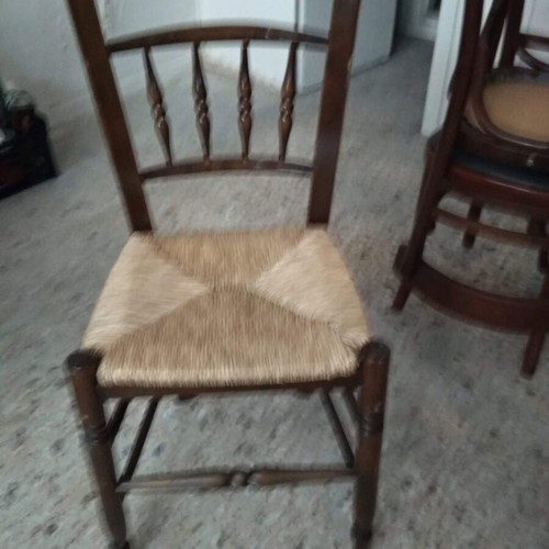 Wooden chairs with wicker seats, set of 32