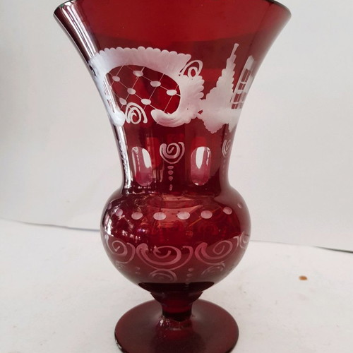 Flower vase used, height 16 cm, diameter 11 cm