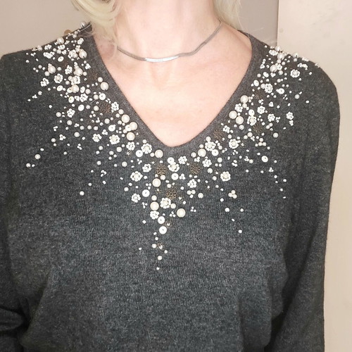Leonard's women's blouse size L 42 gray with pearls and beads like new