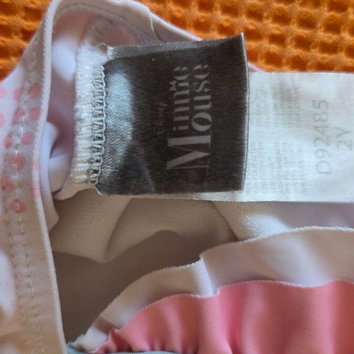Girls' Disney one-piece swimsuit like new, pink, size 4