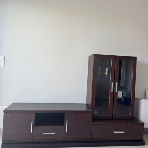 Living room unit like new, 3 pieces with glass cabinets