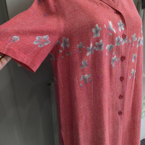 Vintage viscose shirt L-XL in pink-red, like new