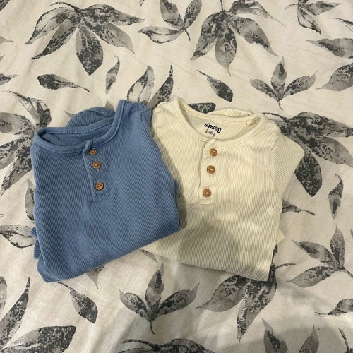 Sinsay long-sleeve bodysuit set like new 2-5 months, 100% cotton