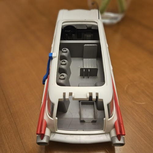 Ghostbusters Ecto-1 Playmobil μεταχειρισμένο αυτοκίνητο, λείπει εξοπλισμός οροφής και πόρτες