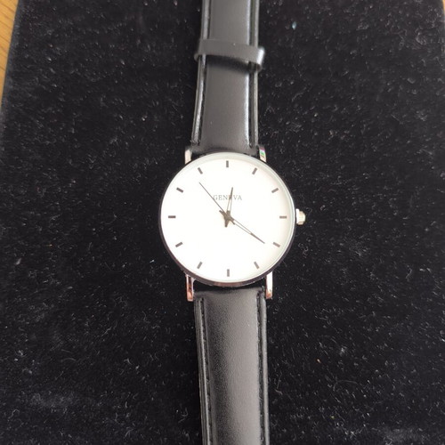 Geneva Minimal men's watch black with white dial new