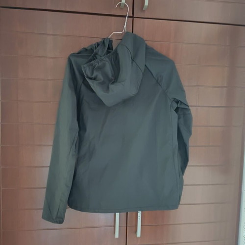 Nike Running Miller Jacket for Kids like new, black, size L