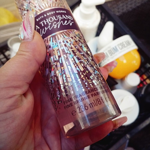 Bath and Body Works A Thousand Wishes Eau de Parfum like new 236 ml
