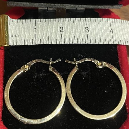 585 gold hoop earrings