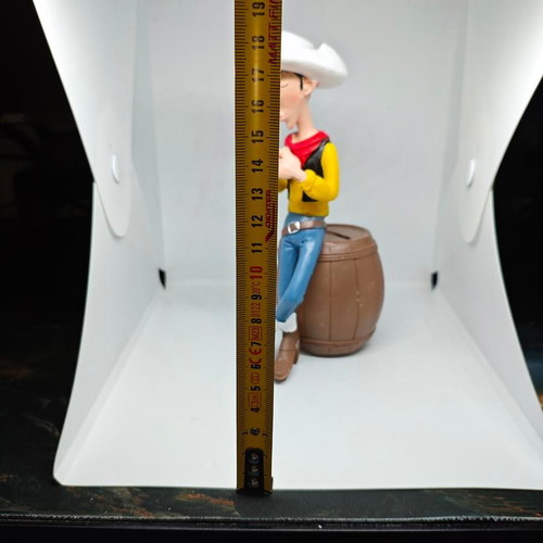 Lucky Luke collectible figure in barrel like new 19cm