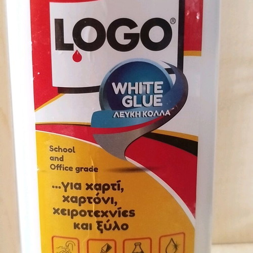 Logo glue used for paper, cardboard, crafts, wood