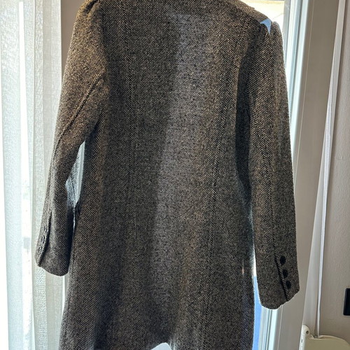 Coat in excellent condition, size small-medium, set of 2