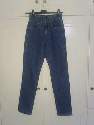 No Thinkin jeans new, straight fit, size XXXS