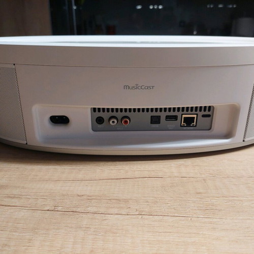 Yamaha WX-051 MusicCast wireless network speaker like new