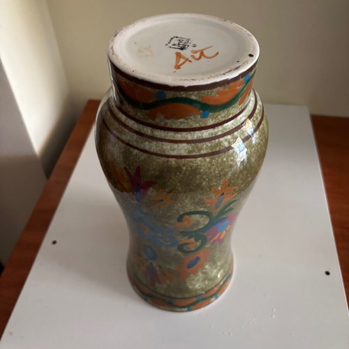 Keramikos vase used collectible with cracks
