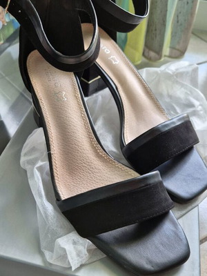 Migato high-heeled sandals size 40 like new, black suede and leather