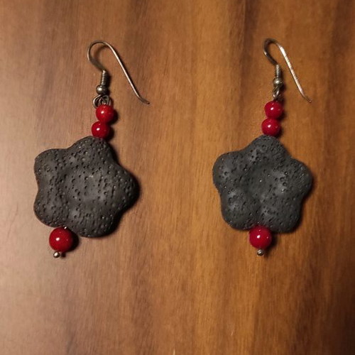 Earrings used, dangle style