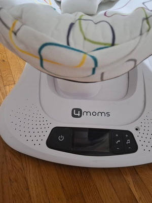 4moms MamaRoo electric rocker swing like new